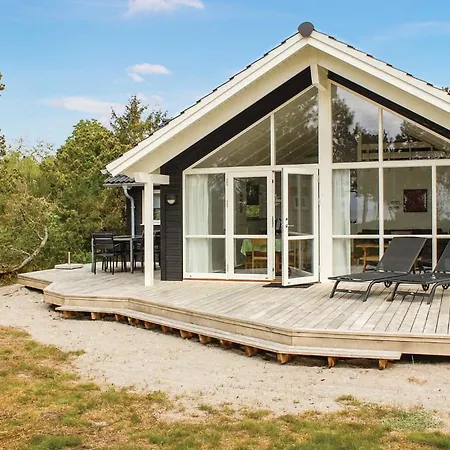 3 Bedroom In *