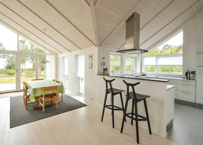 Three-bedroom In * Knebel